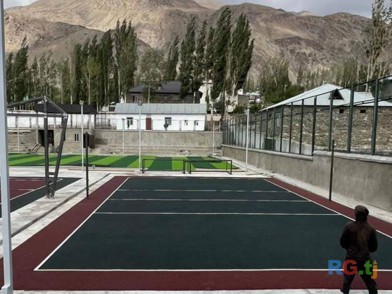 Укладка резинового покрытия в Таджикистане